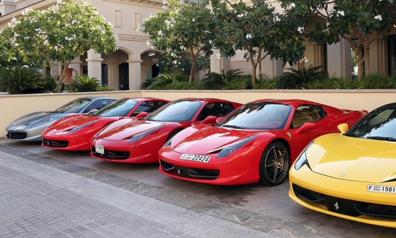 Luxury Car Rental Services in Dubai | Faster Rent A Car | Business The ...